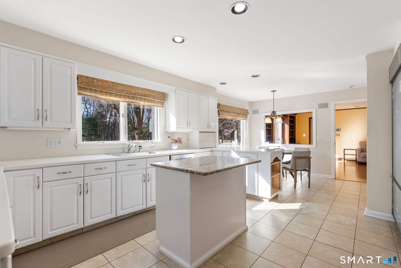 11 Highview Drive Photo 3