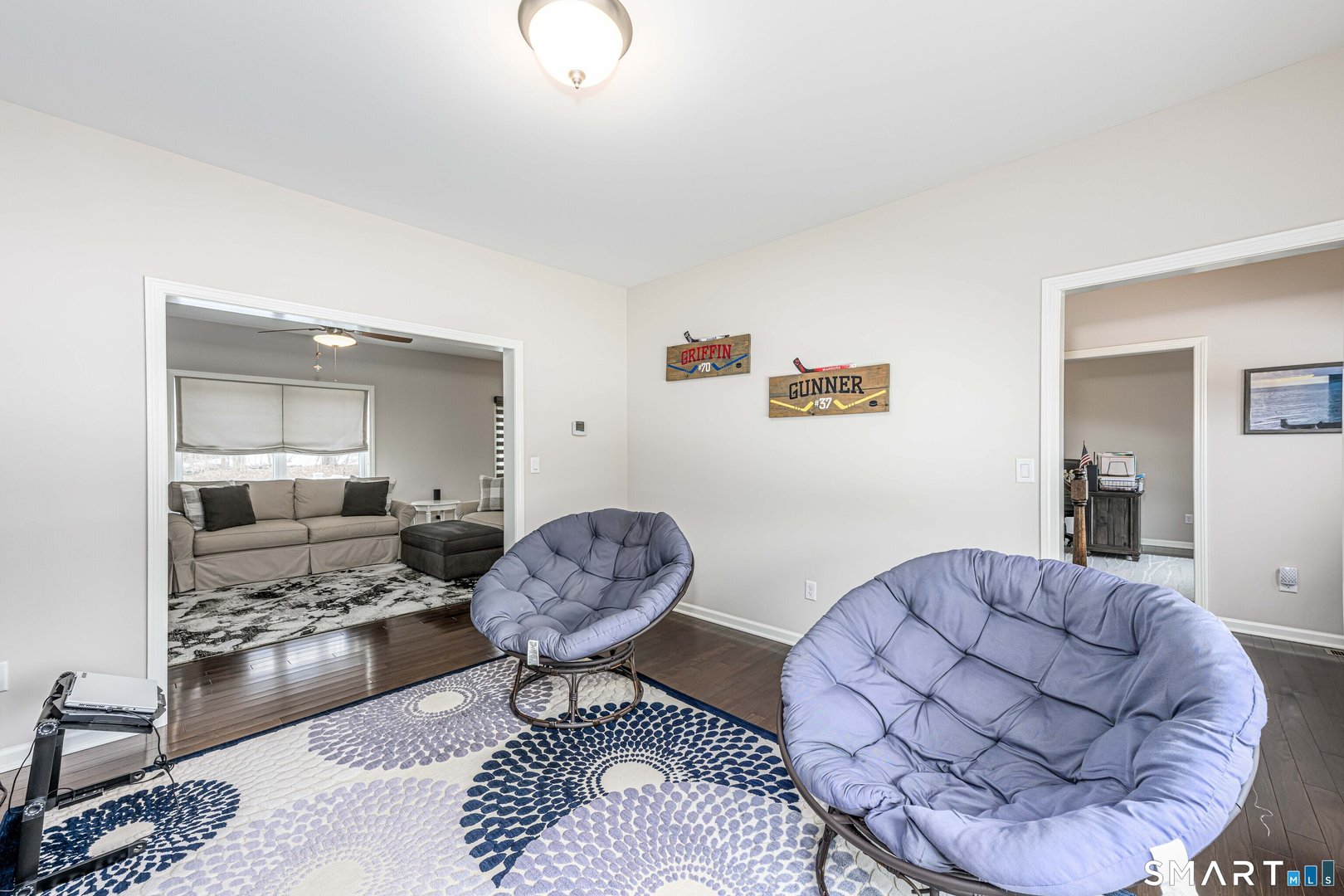 2 Farmington Drive Photo 7