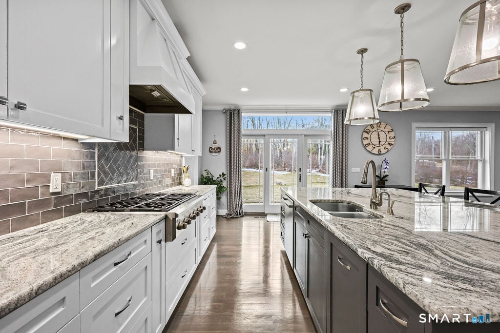 399 Hill Road Photo 13