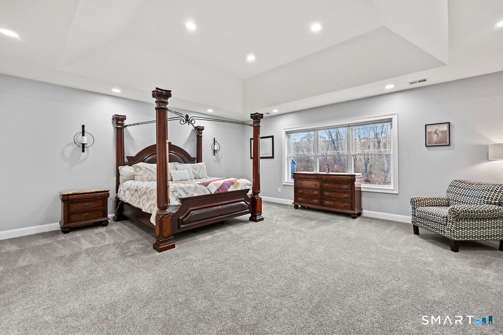 399 Hill Road Photo 22