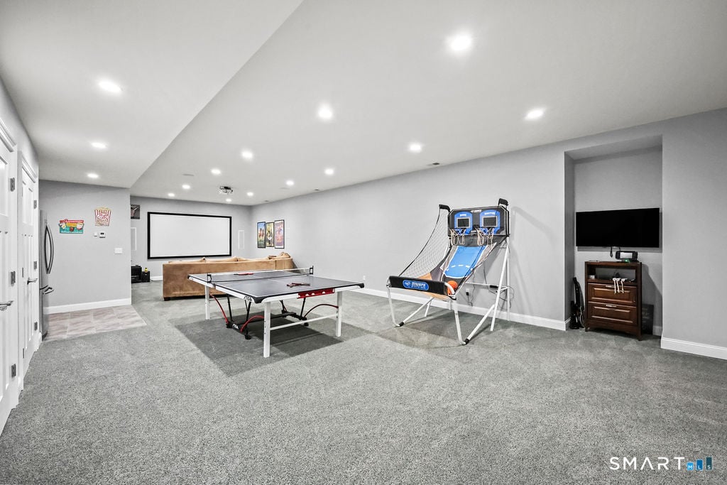 399 Hill Road Photo 33