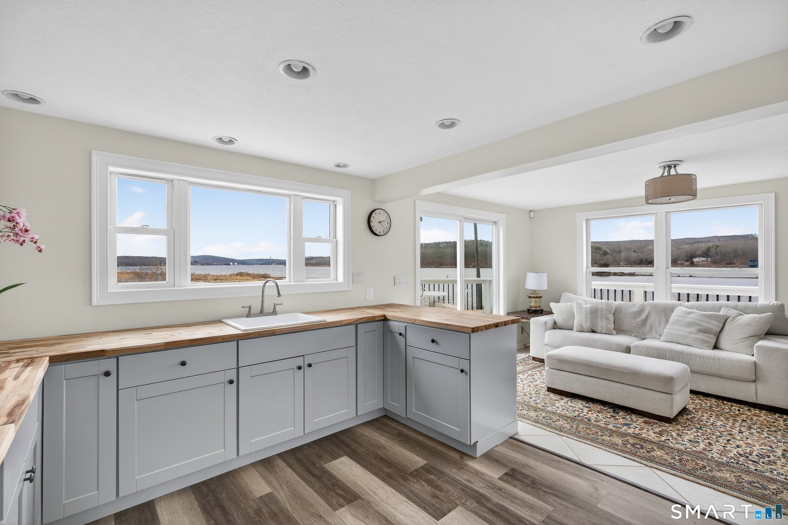 43 Drawbridge Road Photo 15