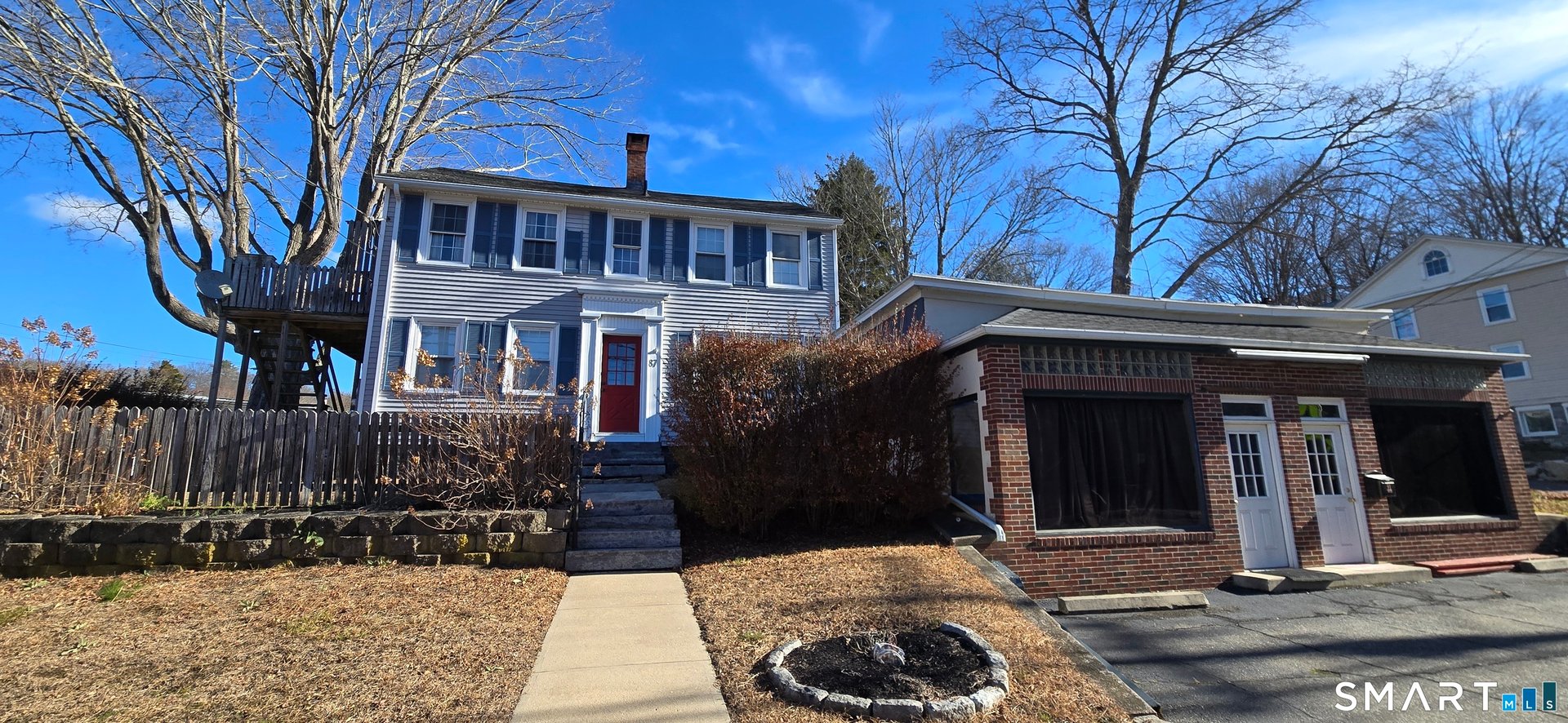 87 Main Street Photo 1