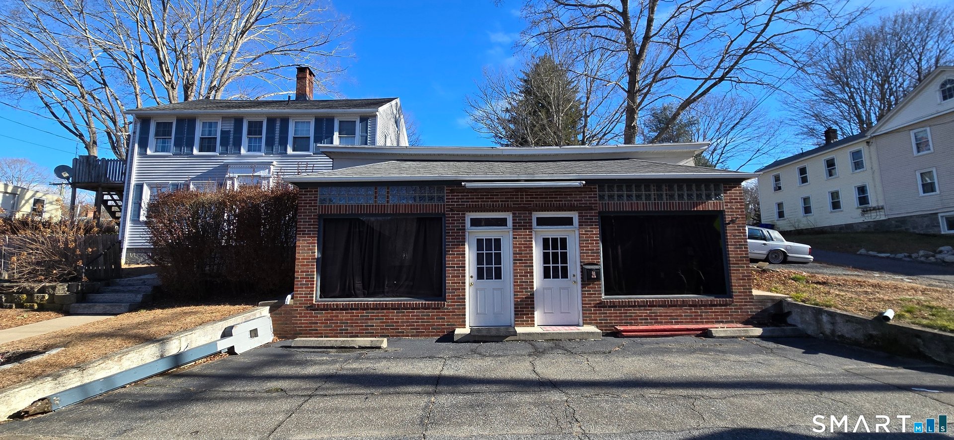 87 Main Street Photo 2