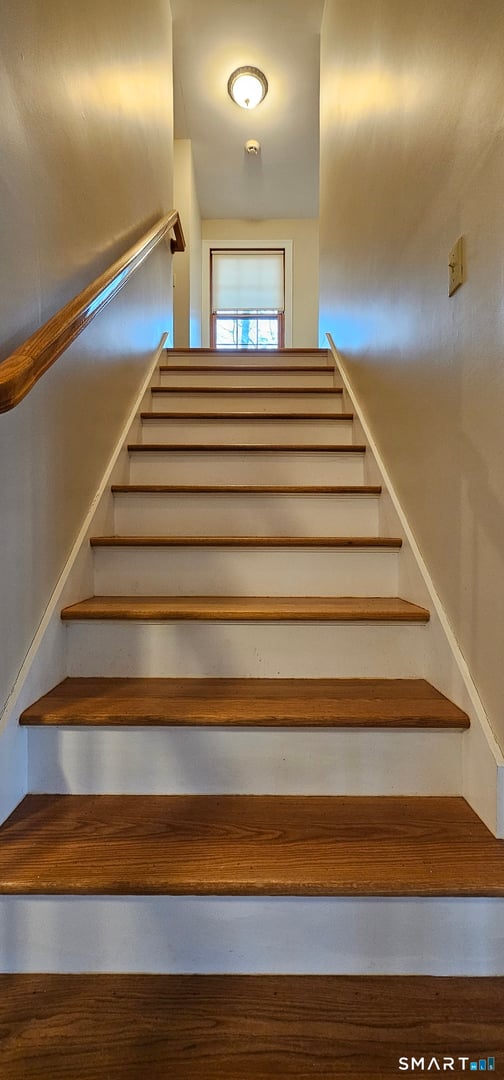 87 Main Street Photo 20