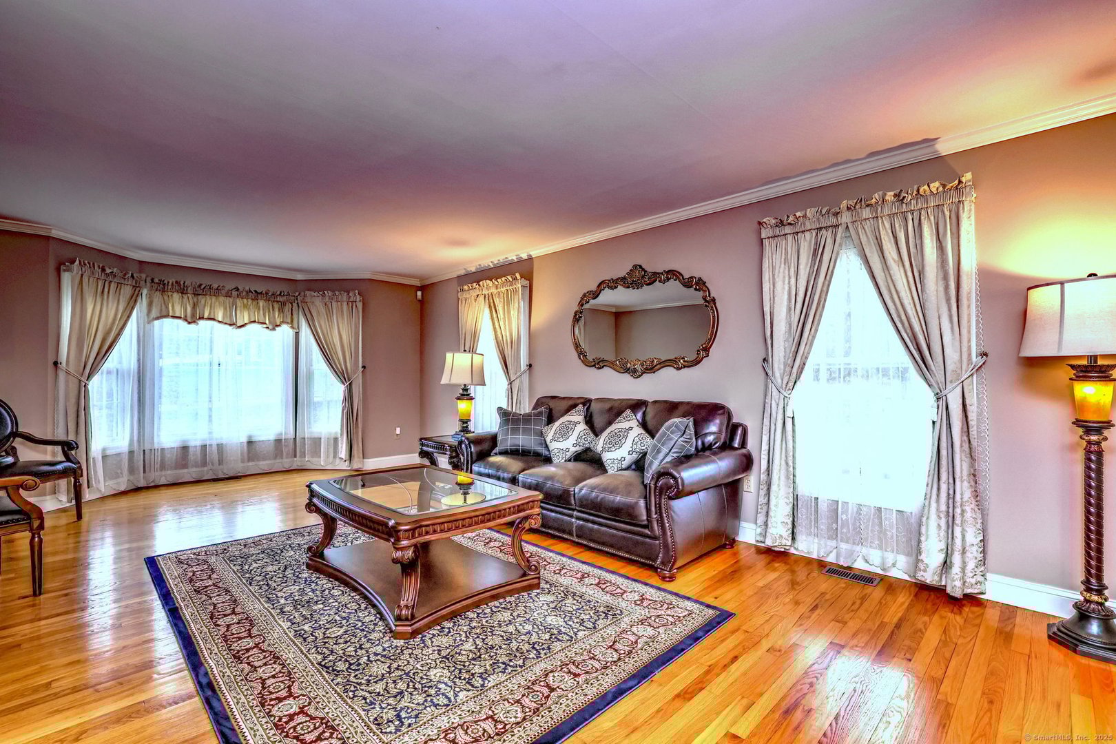 920 Green Circle Photo 11