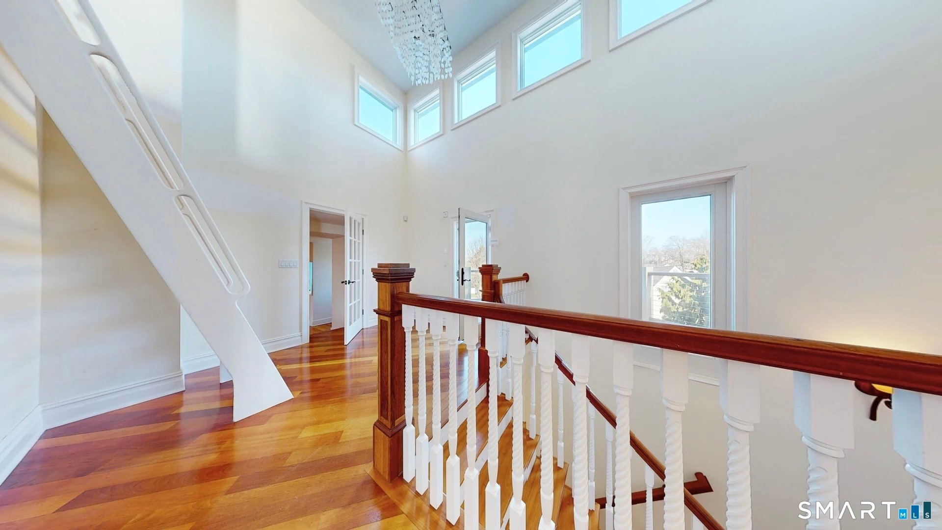 590 Gulf Street Photo 17