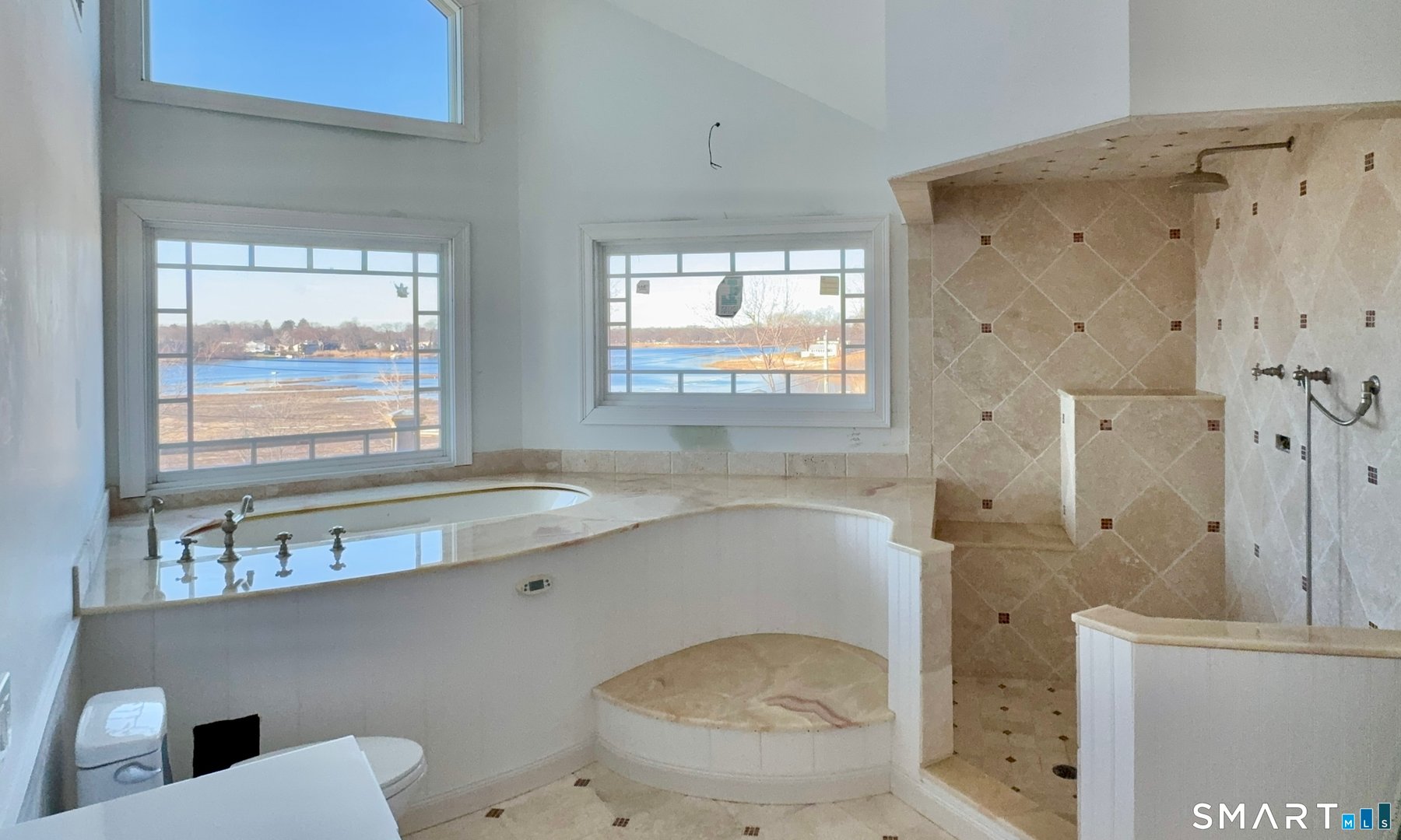 590 Gulf Street Photo 18