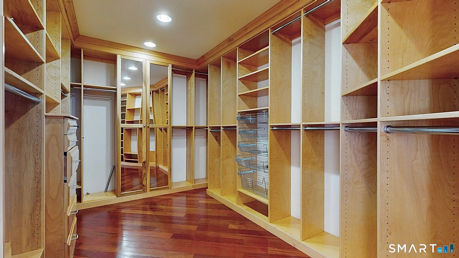 590 Gulf Street Photo 22