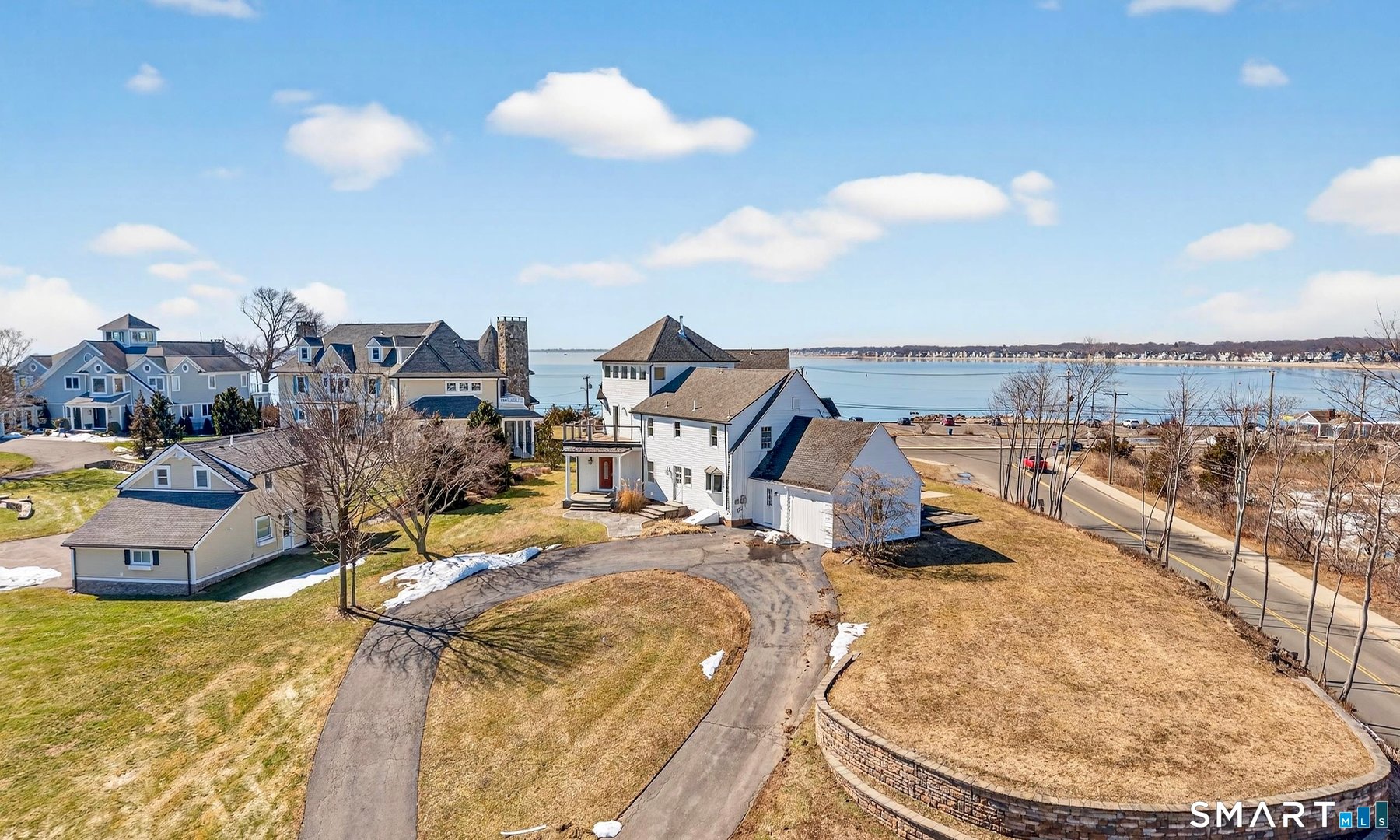 590 Gulf Street Photo 31