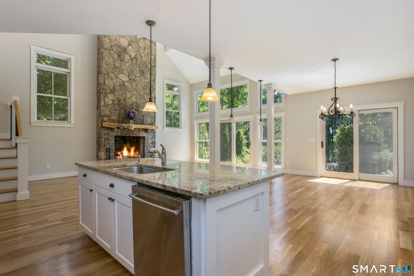 14 Burr Road Photo 6