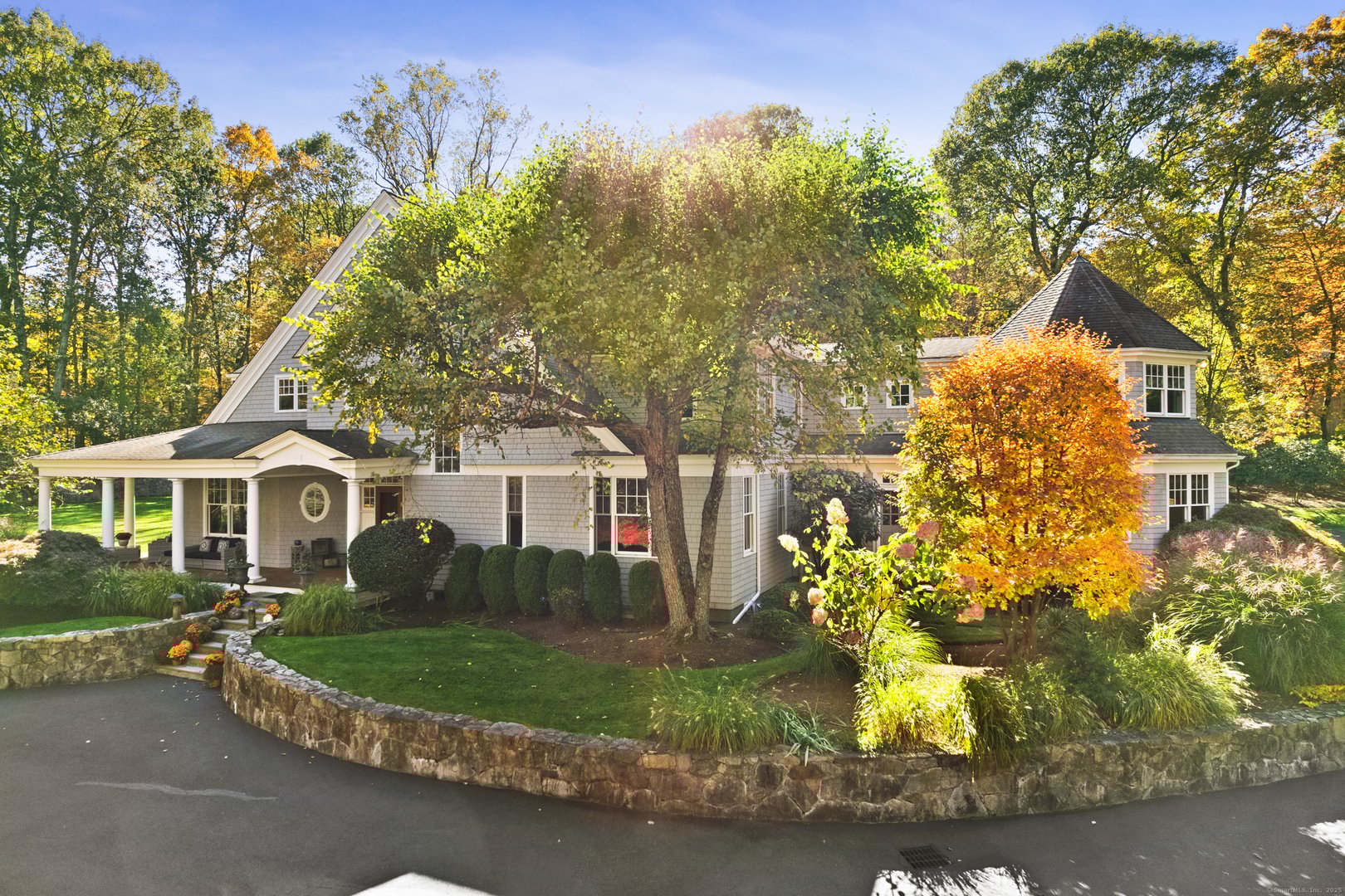 6 Winthrop Hills Photo 2