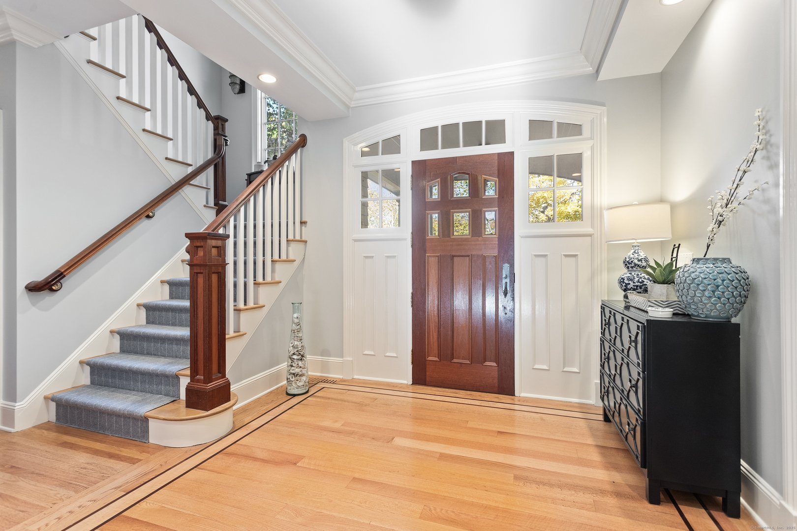 6 Winthrop Hills Photo 7