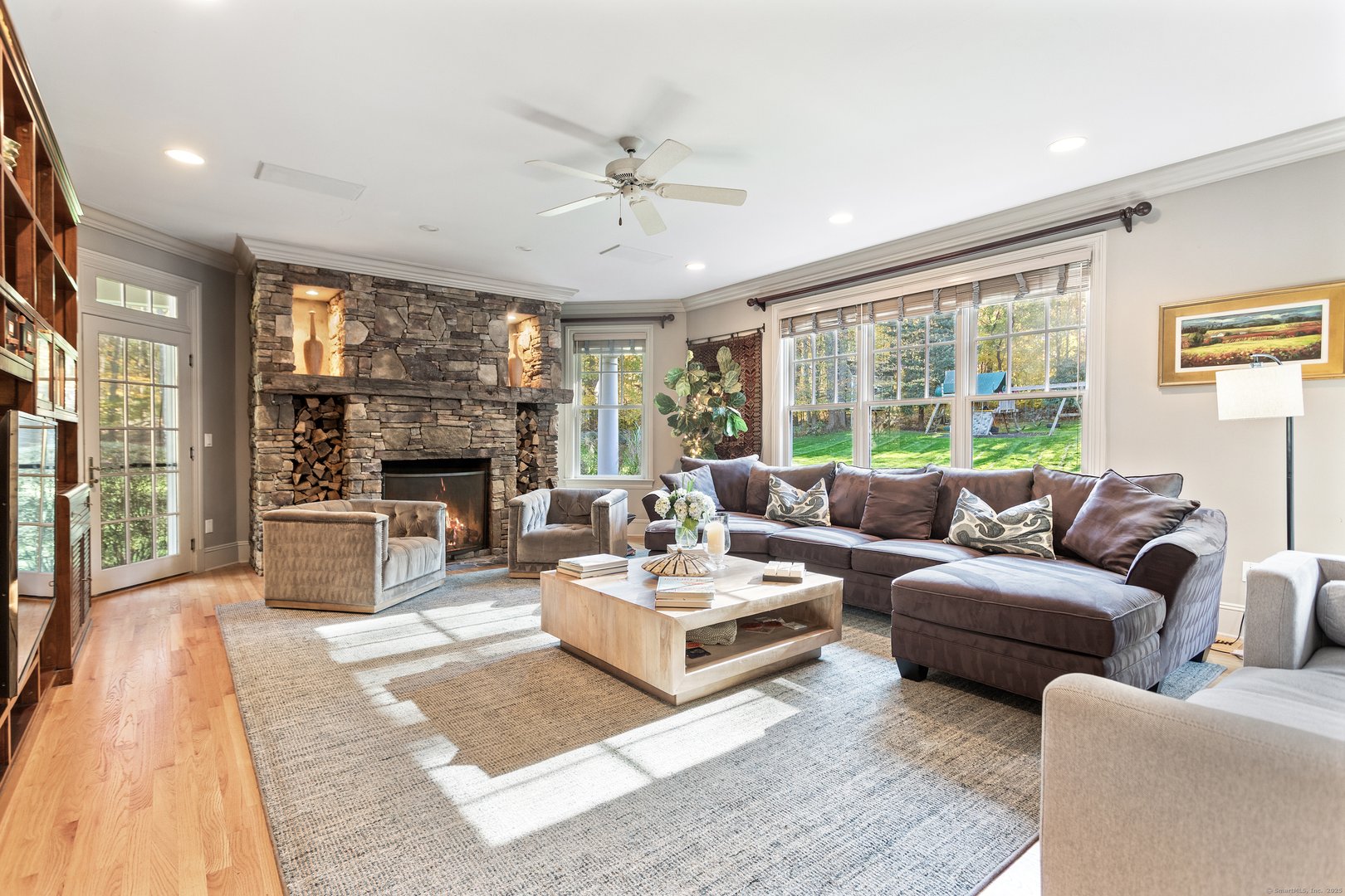 6 Winthrop Hills Photo 9