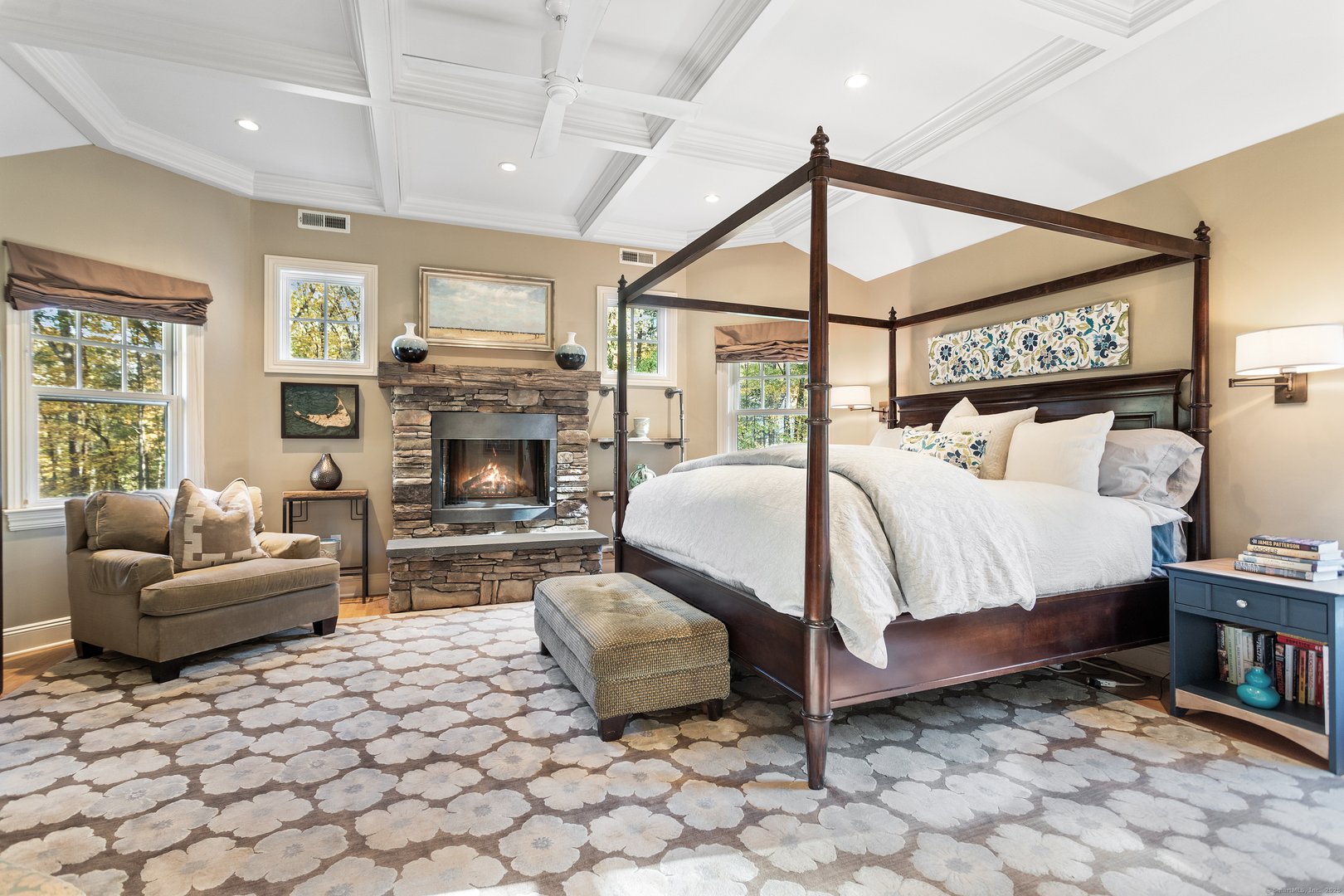 6 Winthrop Hills Photo 20