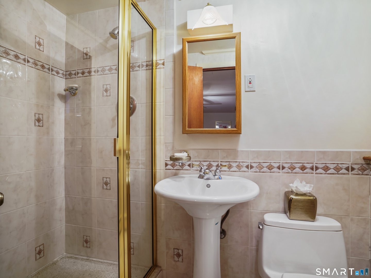 8 Dorset Road Photo 21