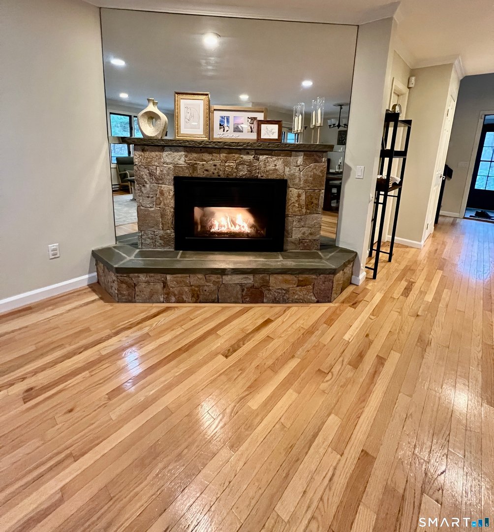 473 Evergreen Road Photo 4