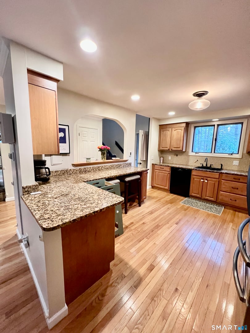 473 Evergreen Road Photo 12