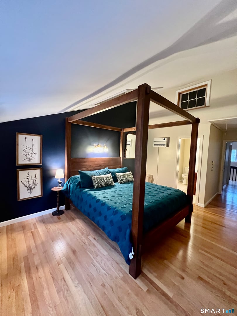 473 Evergreen Road Photo 17