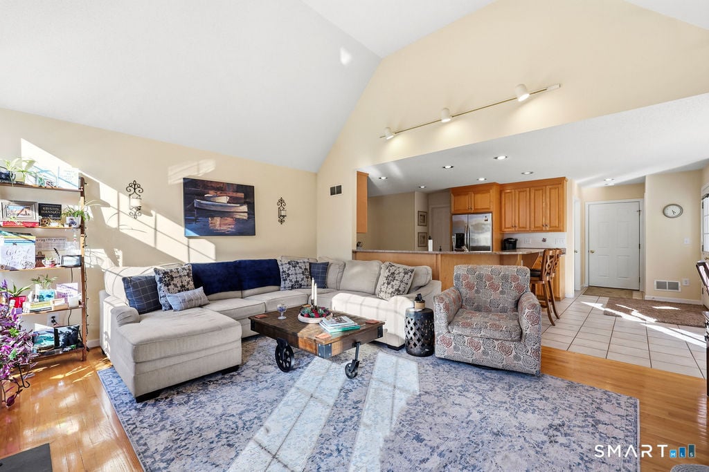 73 High Valley Drive Photo 14