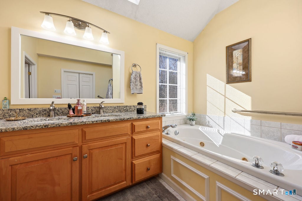 73 High Valley Drive Photo 23