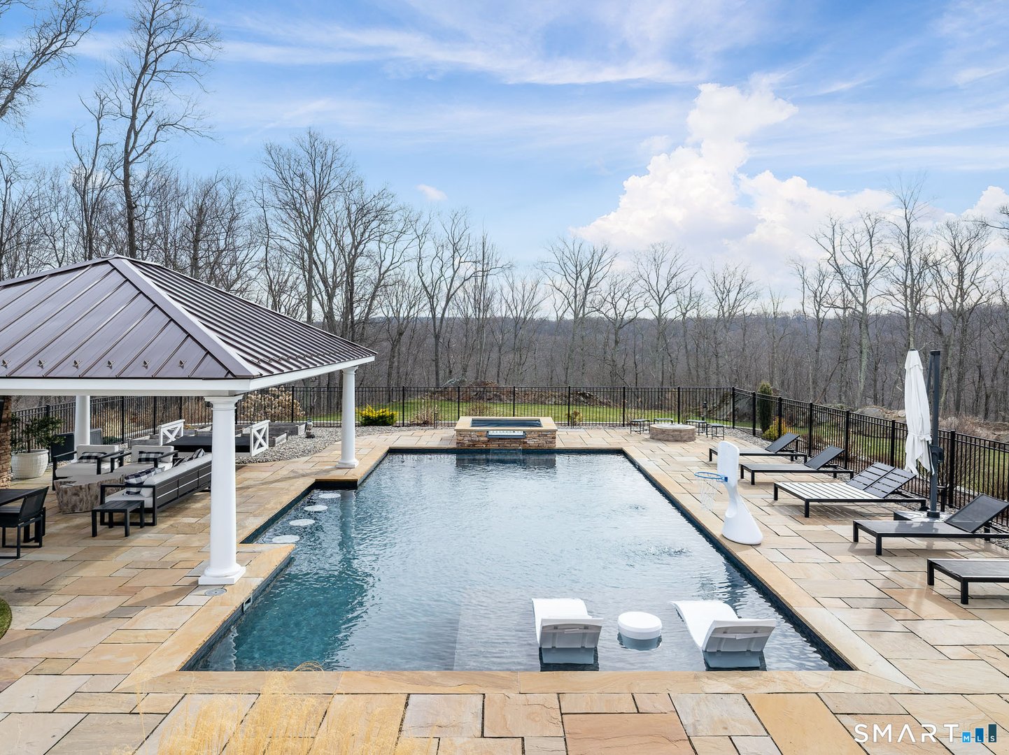 42 Starr Lane Photo 9