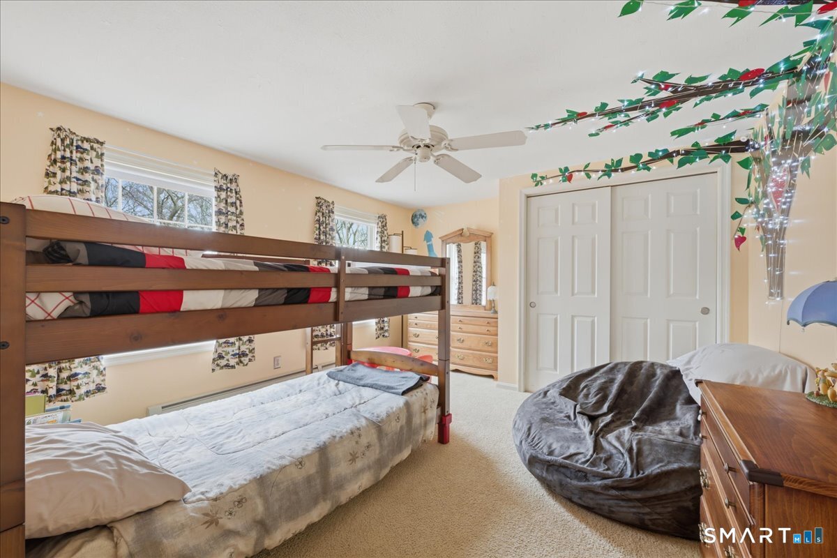 393 Forsyth Road Photo 20