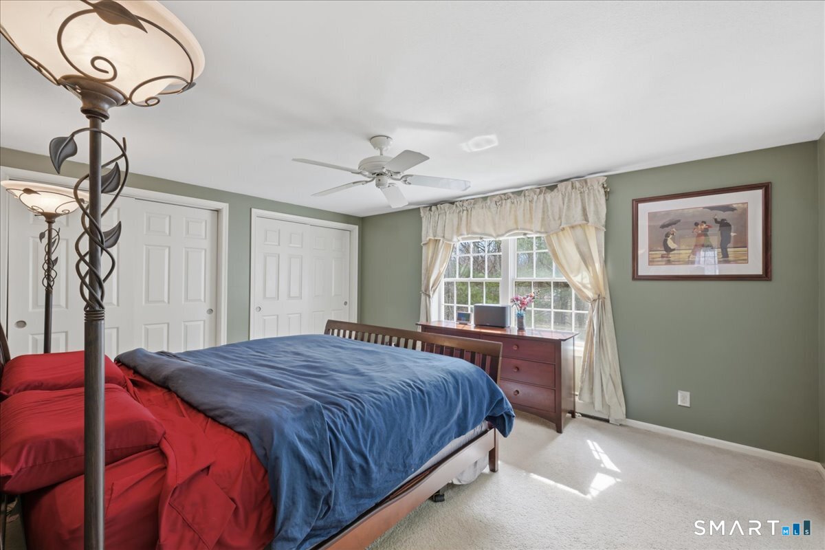 393 Forsyth Road Photo 23