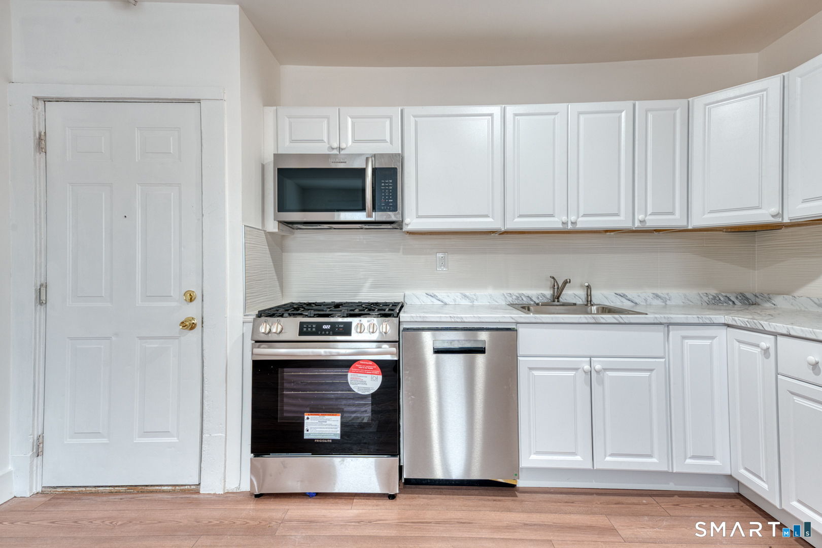 152 Oak Street  #3S Photo 8