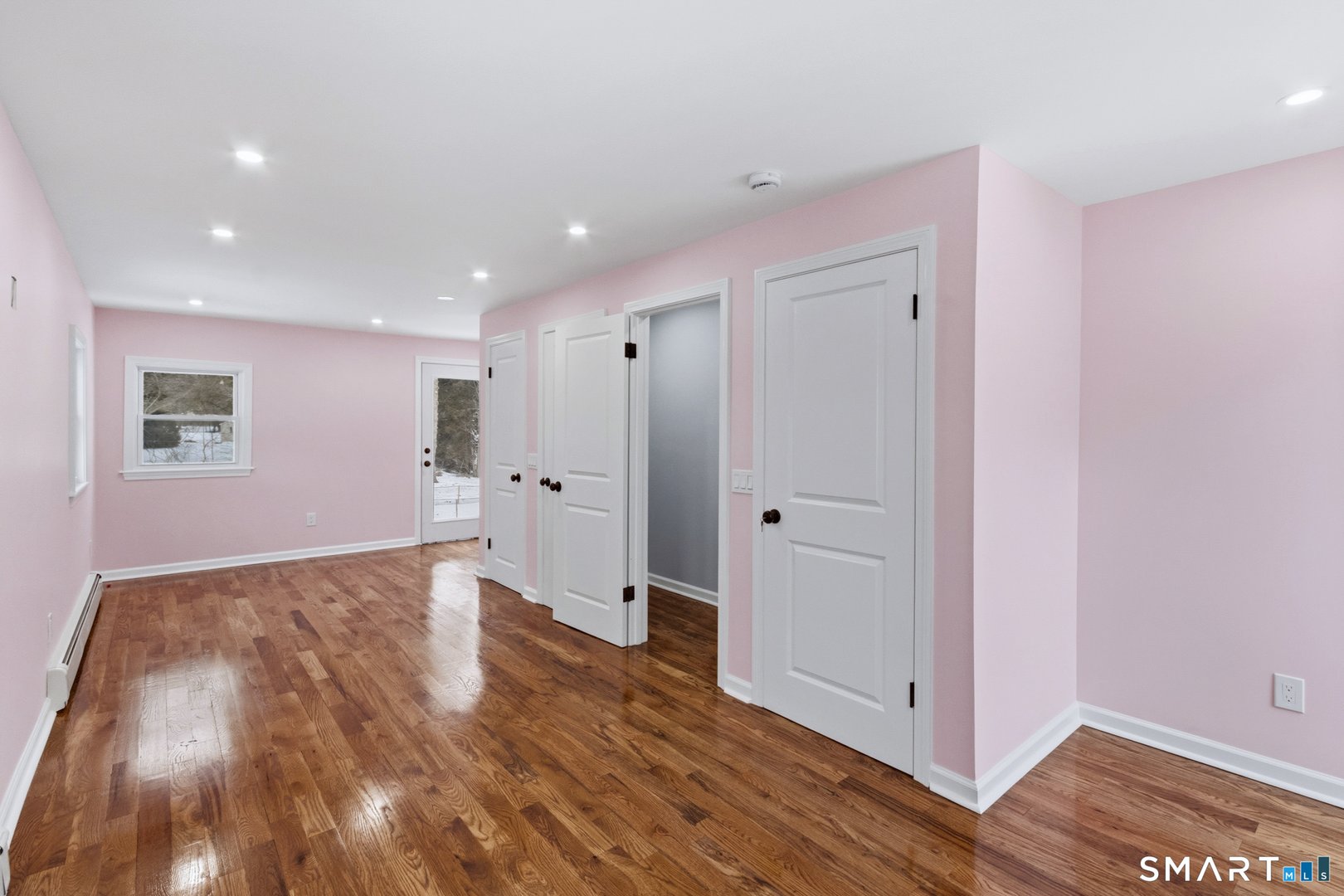 589 Racebrook Road Photo 24