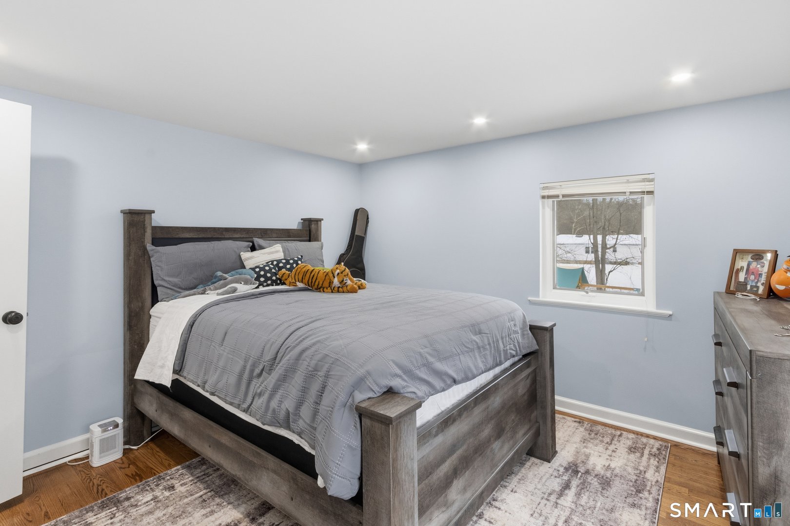 589 Racebrook Road Photo 27