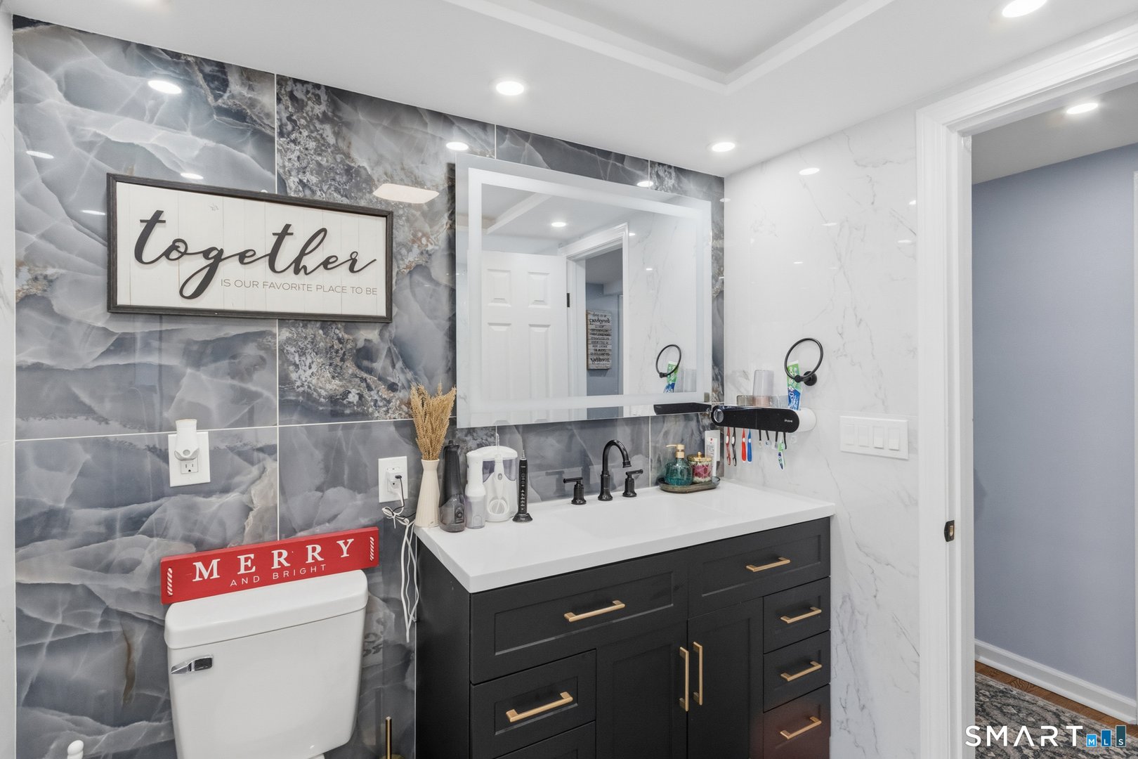 589 Racebrook Road Photo 30