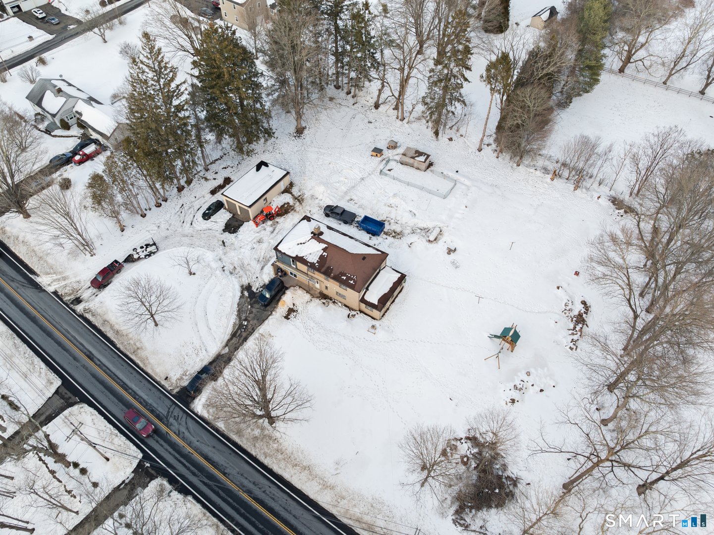 589 Racebrook Road Photo 39