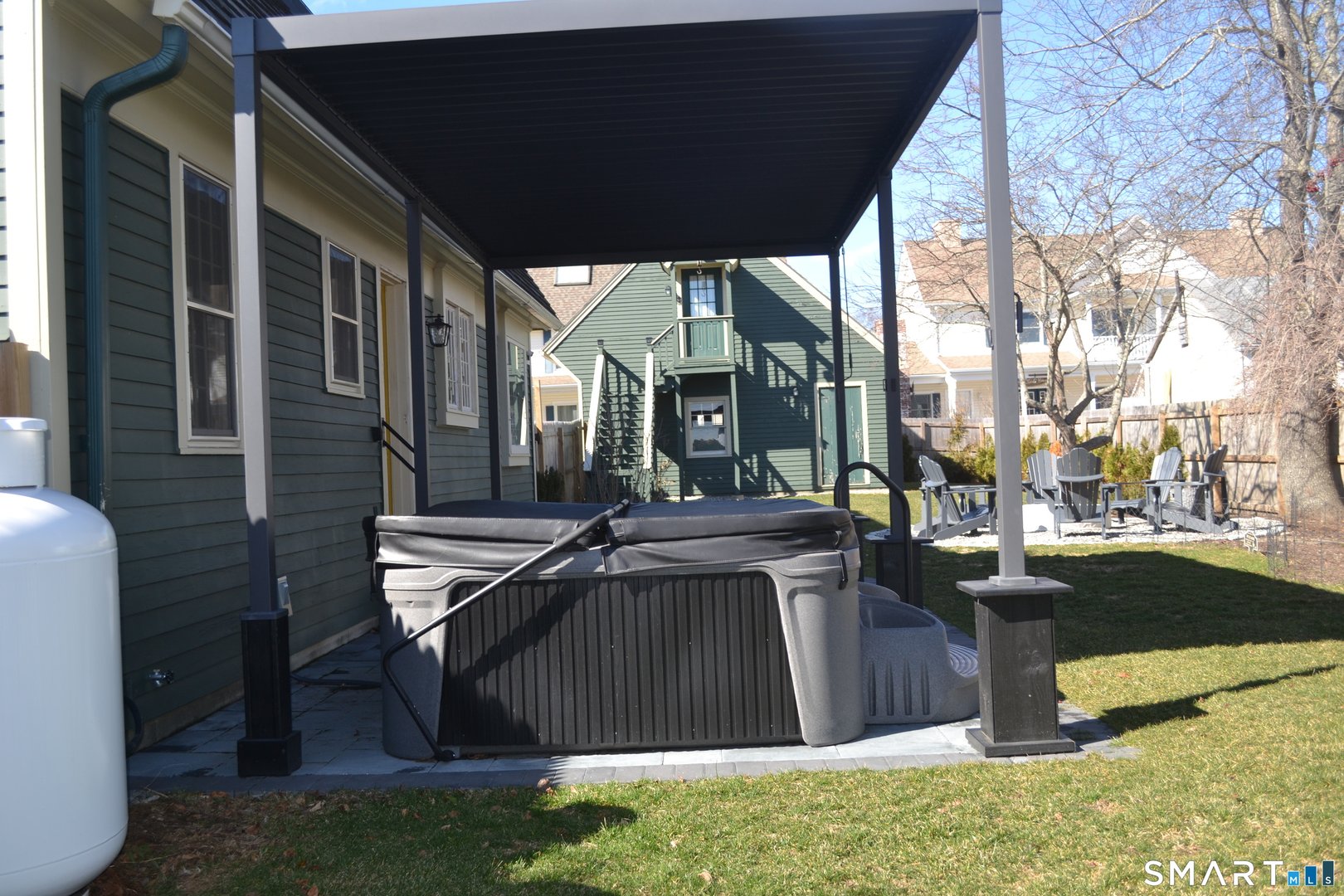 11 Smith Avenue Photo 5