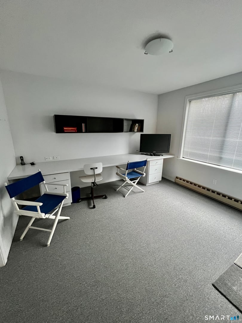 330 Ledge Drive Photo 16