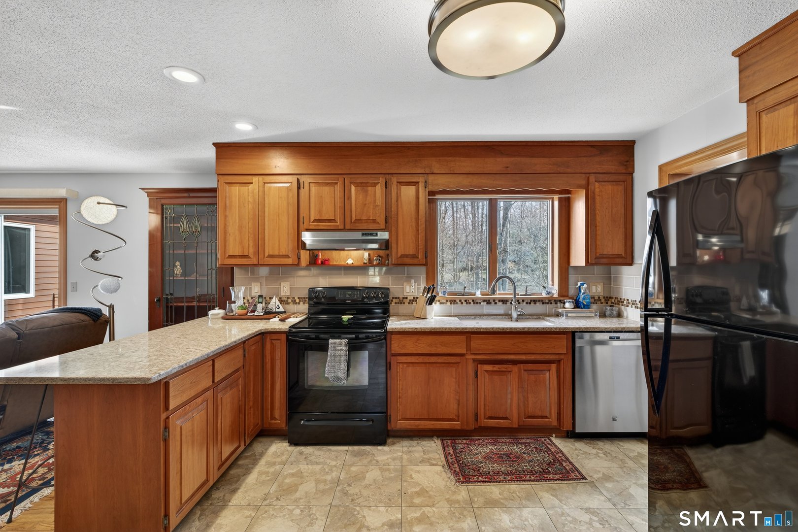 33 Valley Drive Photo 12