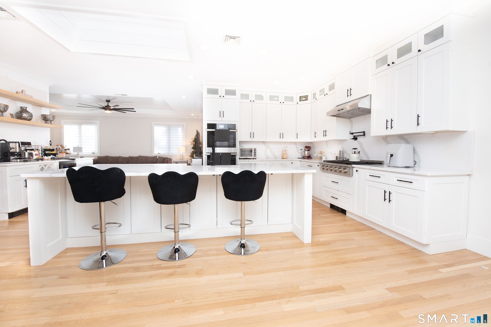 35 Golden Hill Lane Photo 10