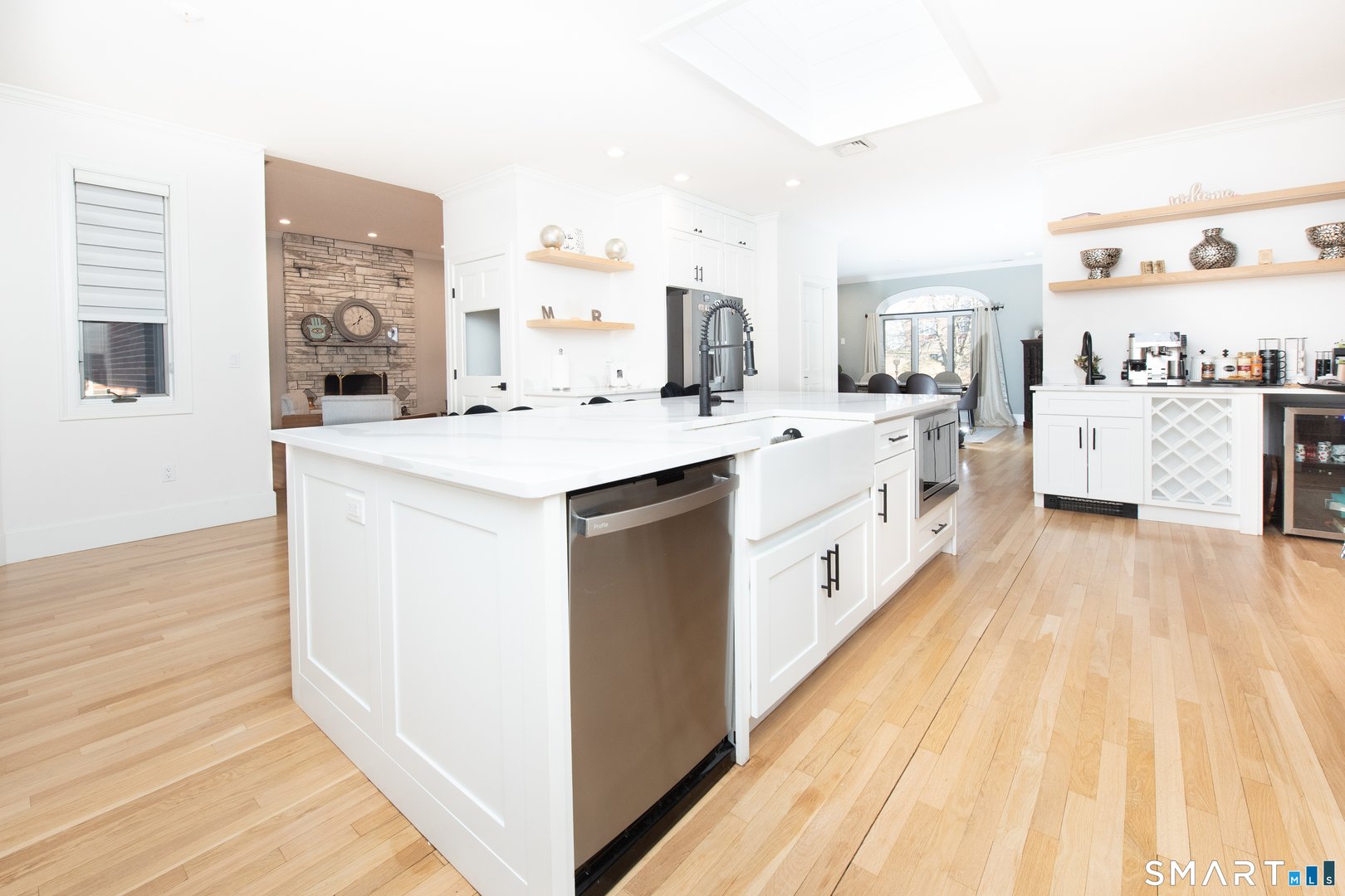 35 Golden Hill Lane Photo 12