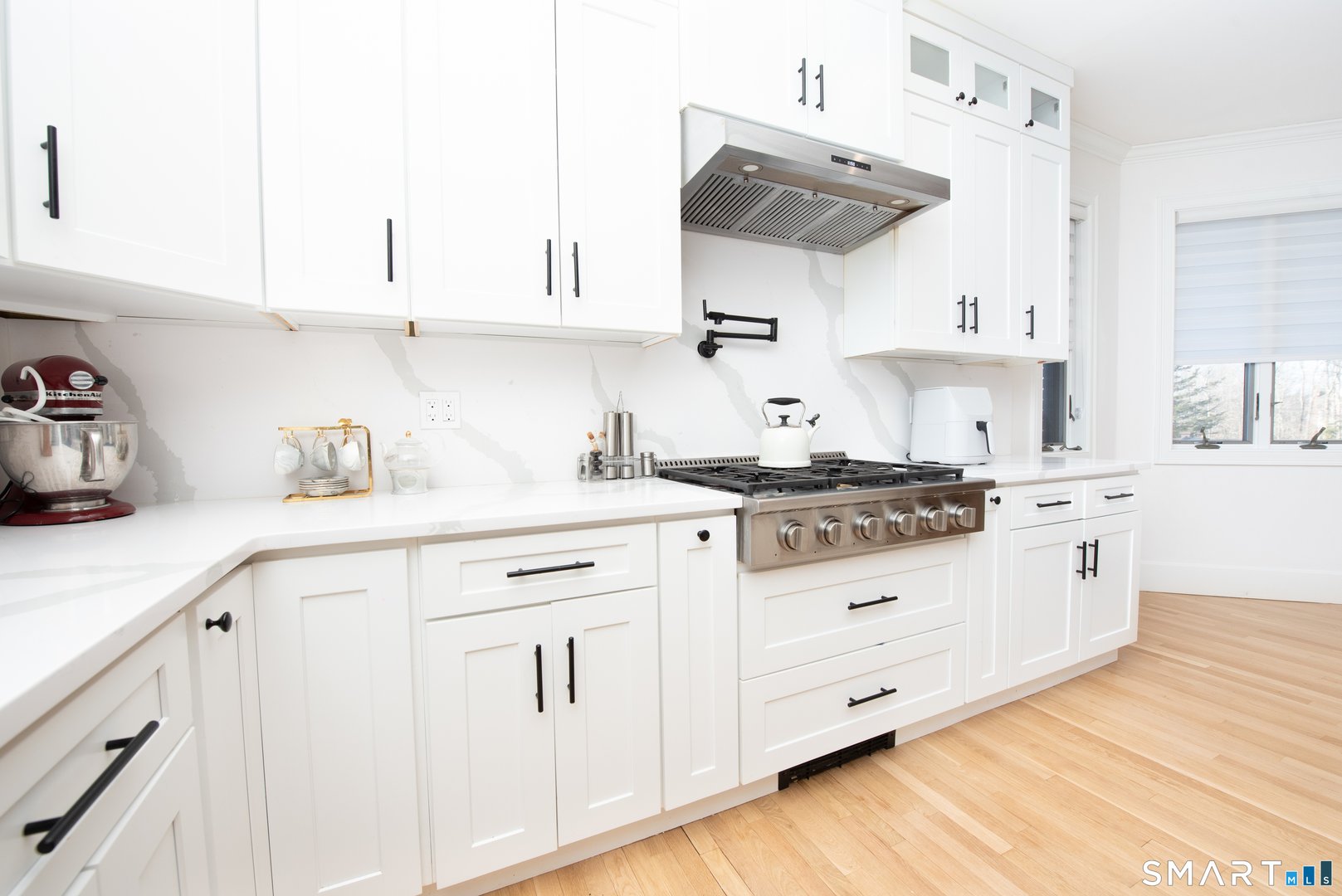 35 Golden Hill Lane Photo 13