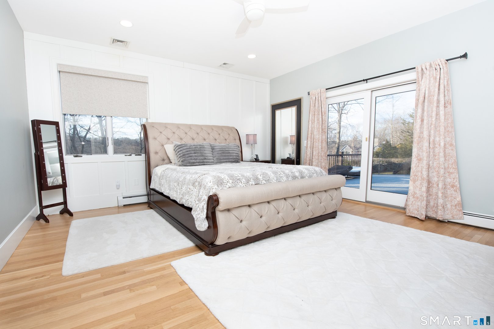 35 Golden Hill Lane Photo 17