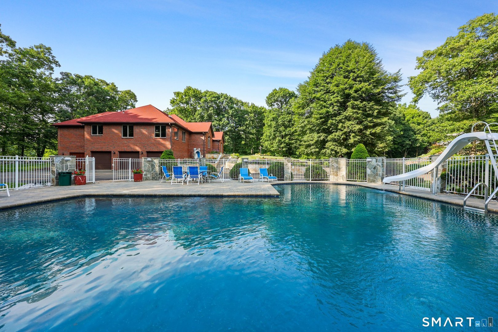 35 Golden Hill Lane Photo 31