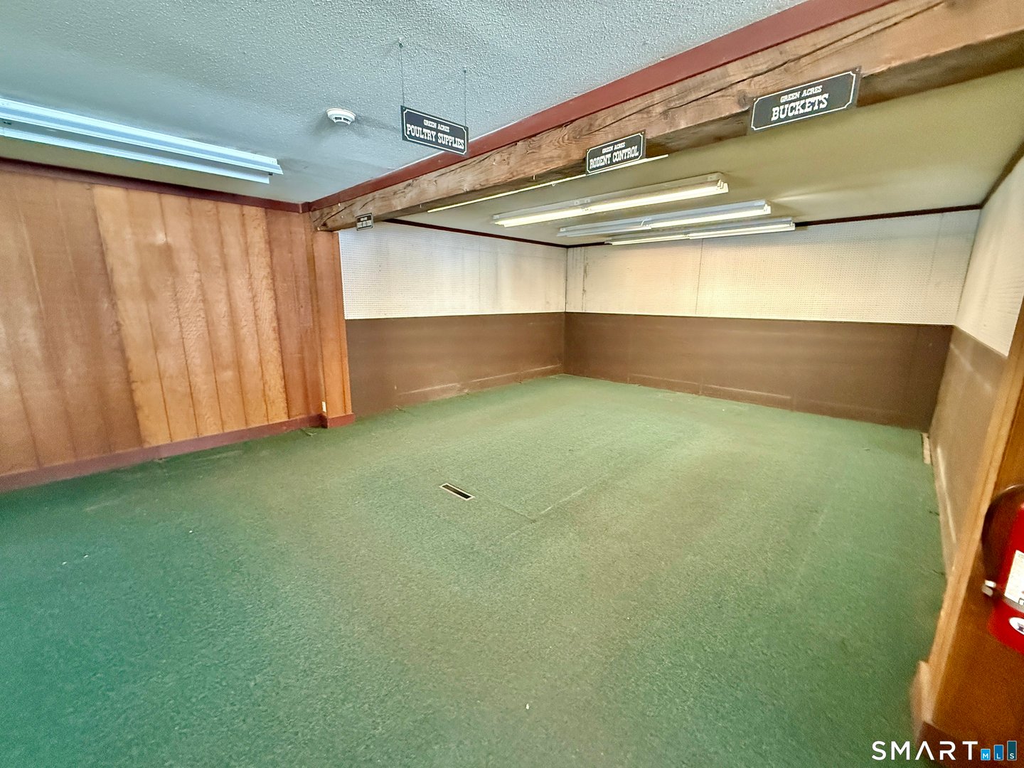 524 Main Street South Photo 4