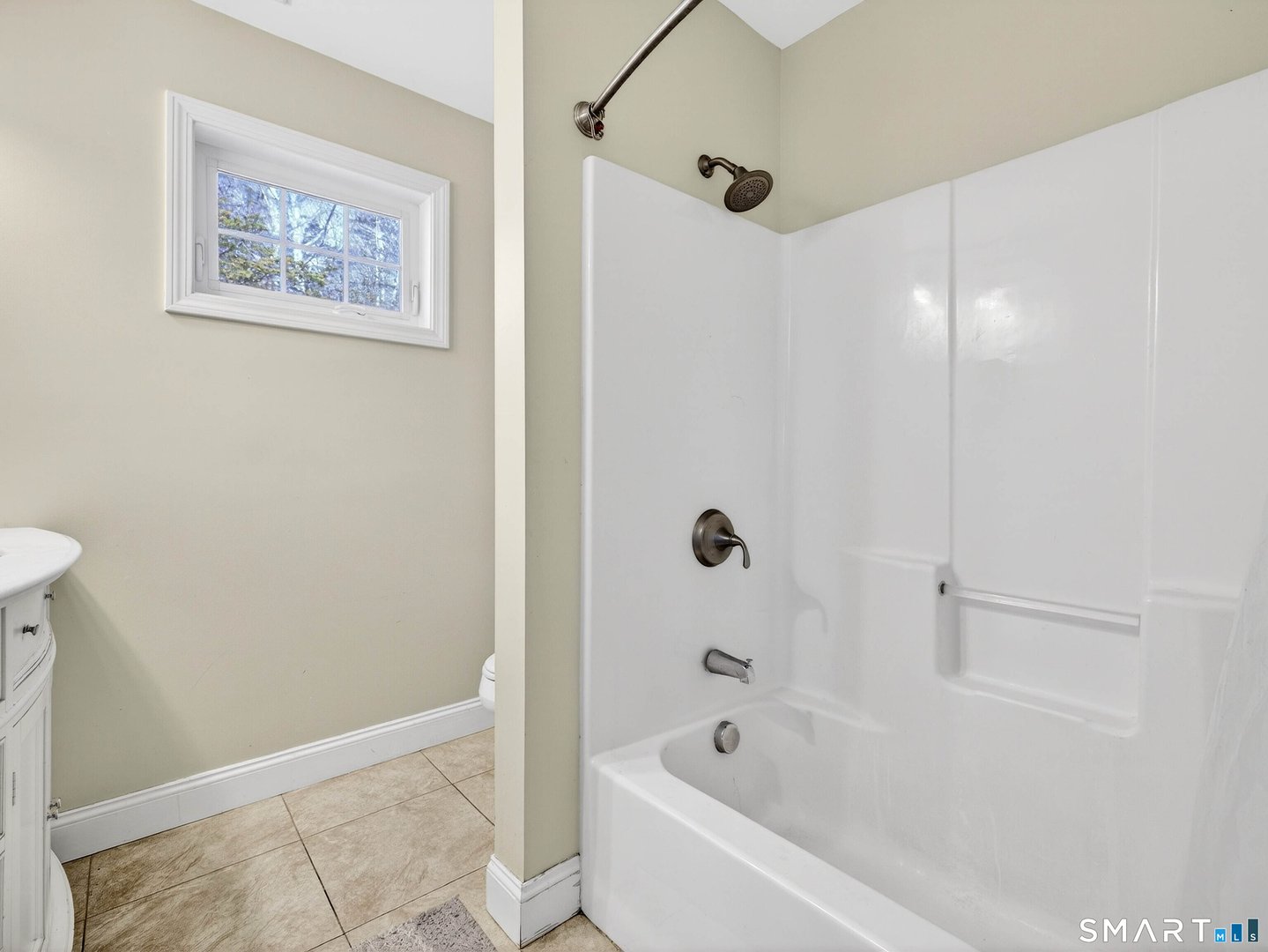 9 Mains Way Photo 34