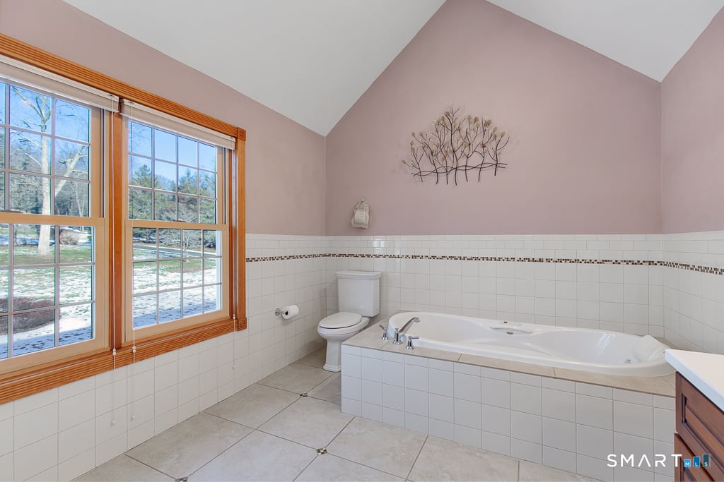 56 Penny Lane Photo 27