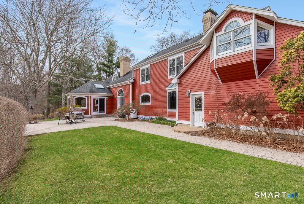 56 Penny Lane Photo 37