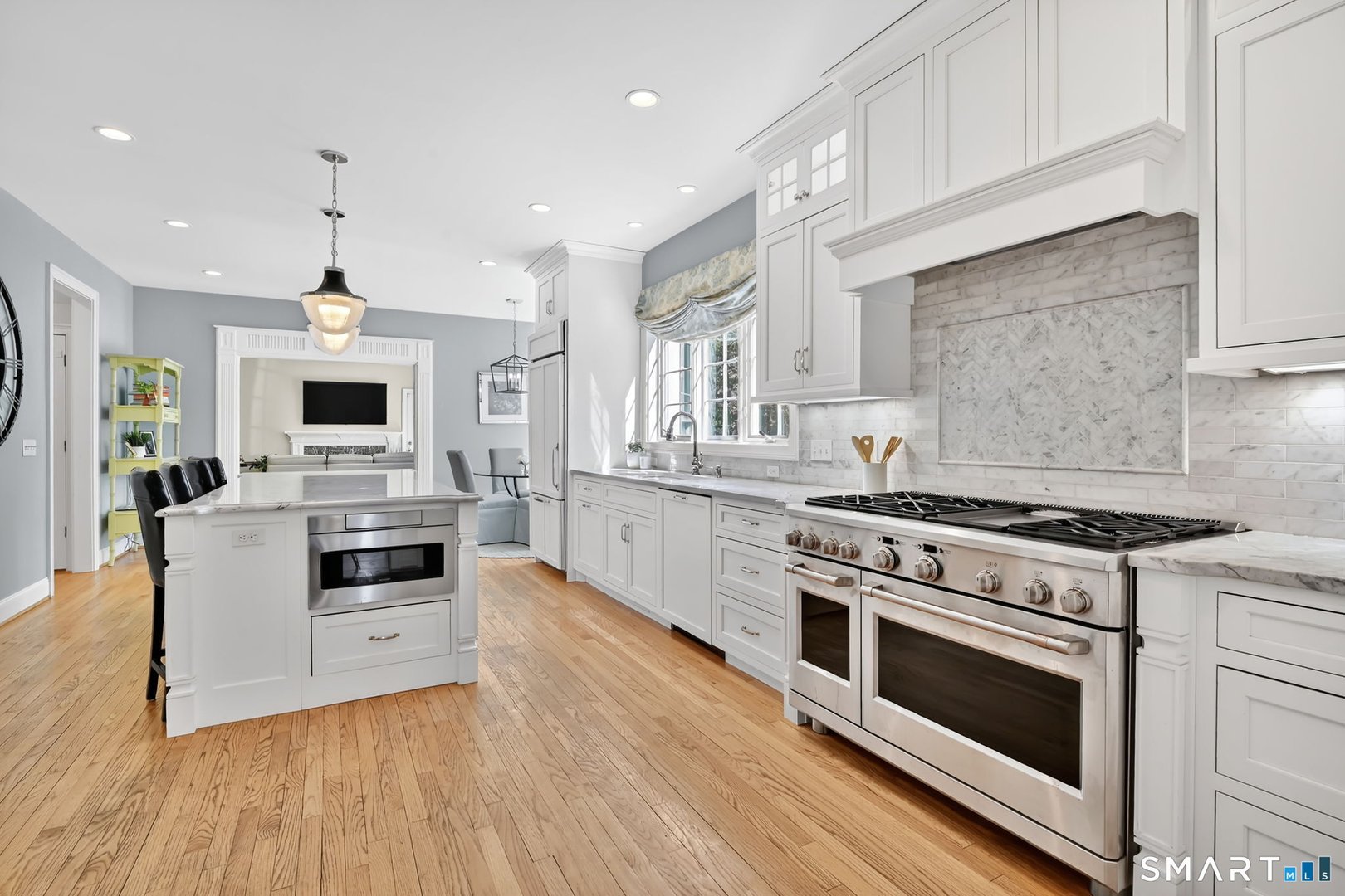 10 Old Meadow Way Photo 6