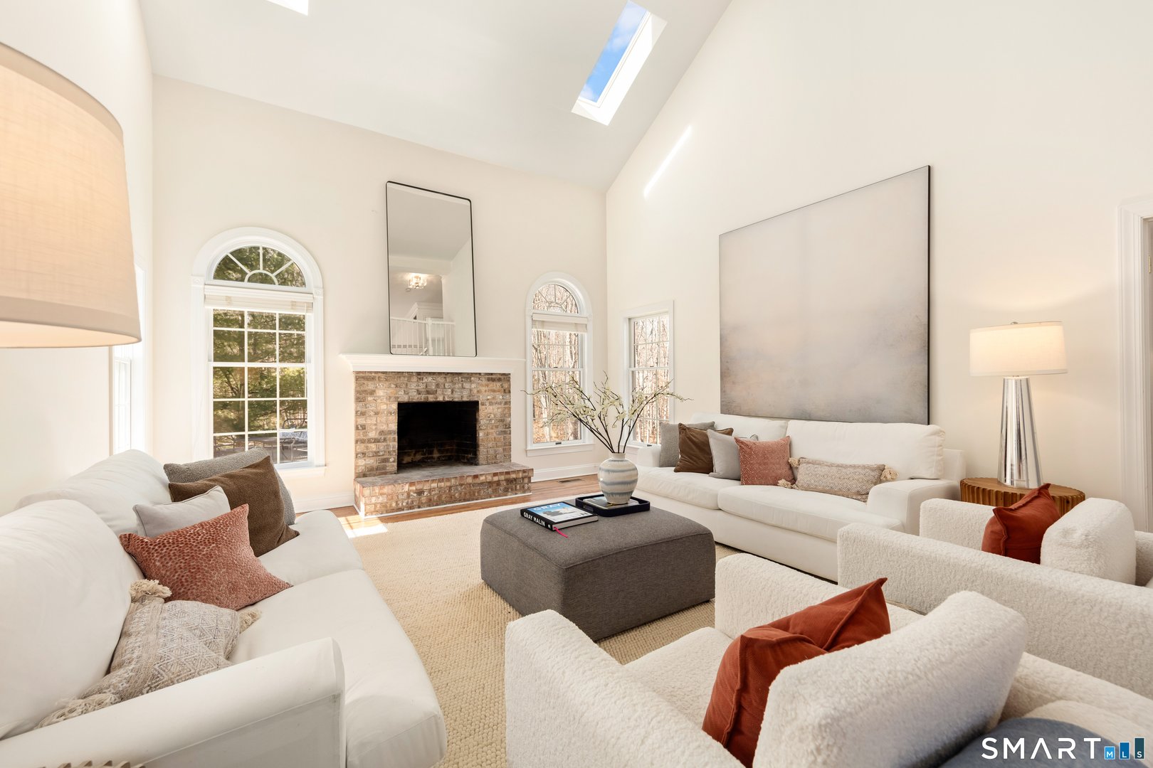 260 Range Road Photo 4