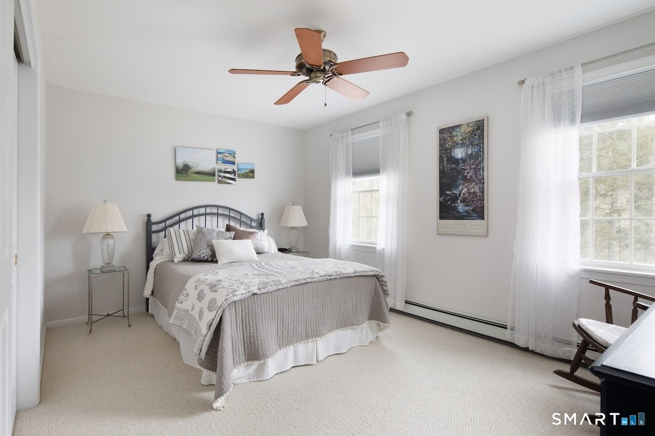 82 Valley Road Photo 18