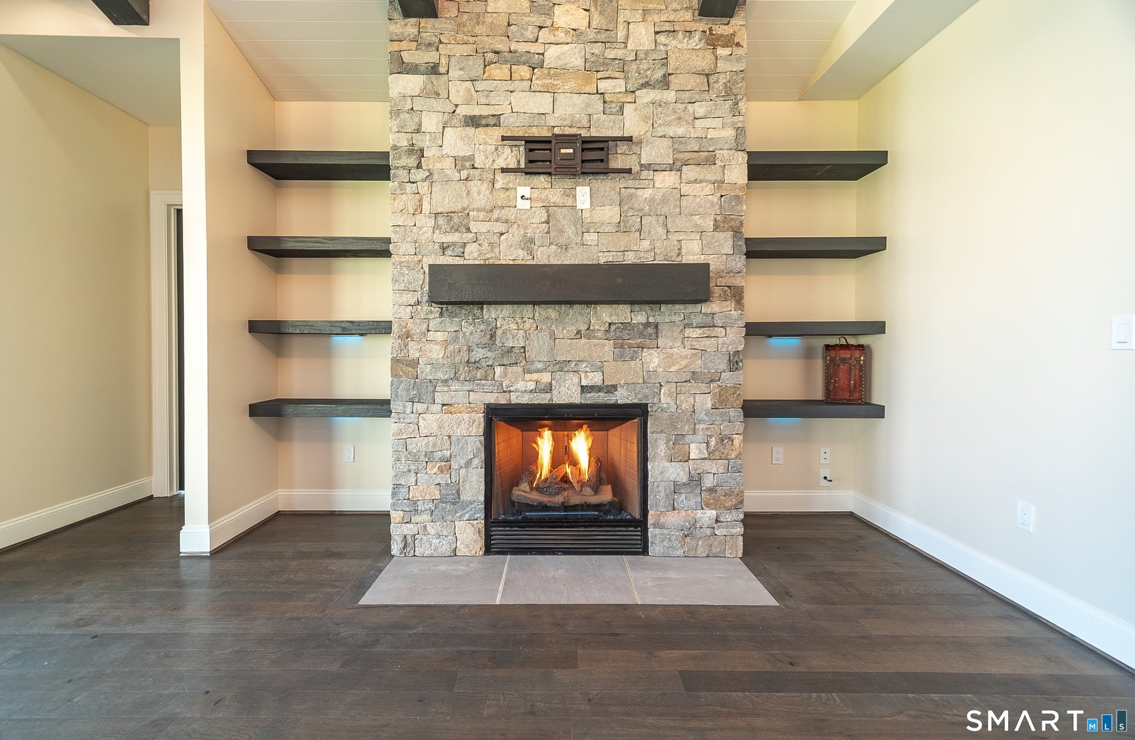 25 Silver Springs Drive Photo 6