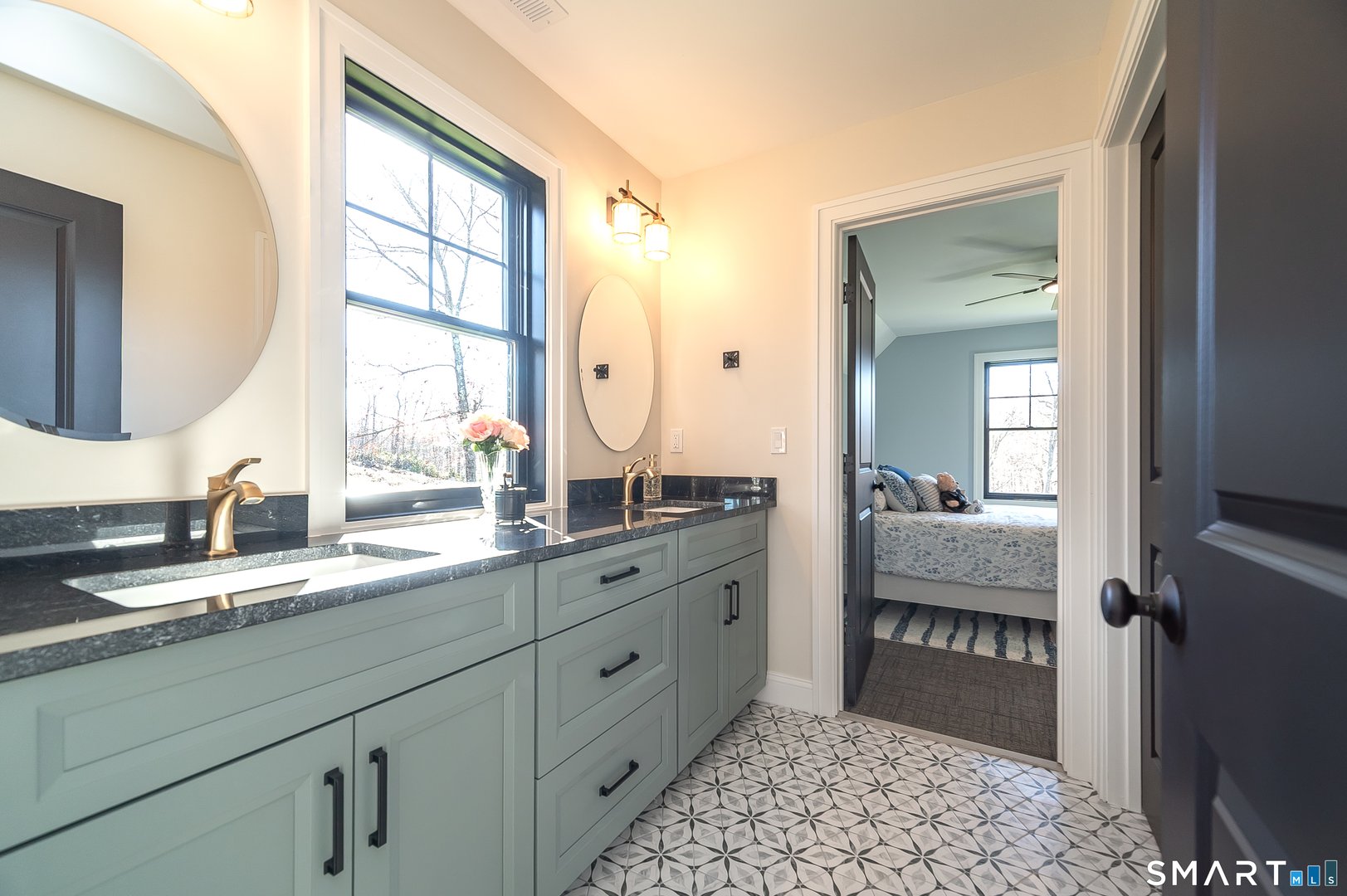 25 Silver Springs Drive Photo 16